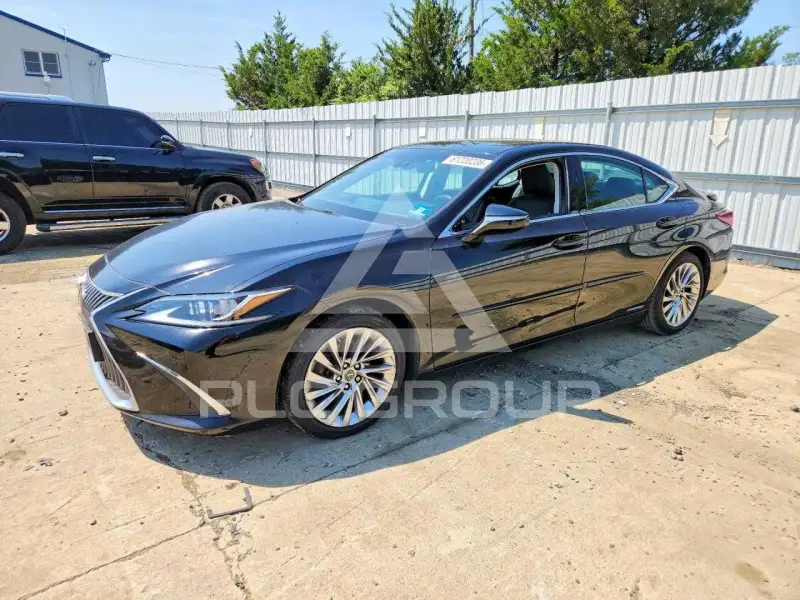 2020 Lexus ES300 фото