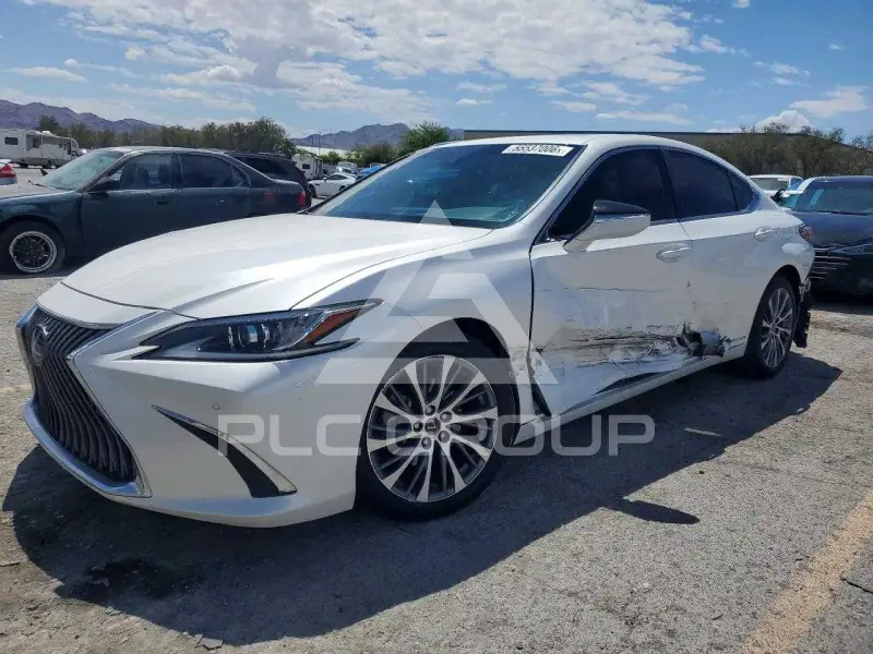 2020 Lexus ES photo