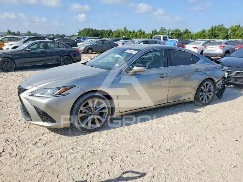 2020 Lexus ES350 фото