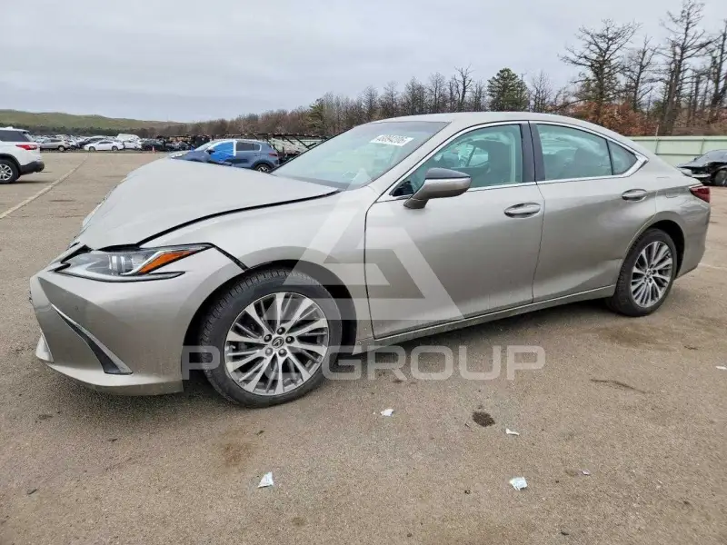 2020 Lexus ES350 фото