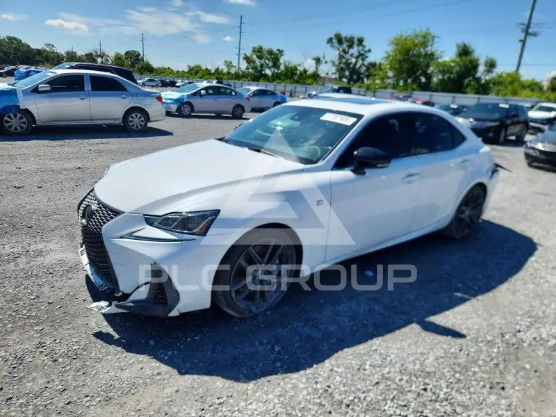 2020 Lexus IS фото