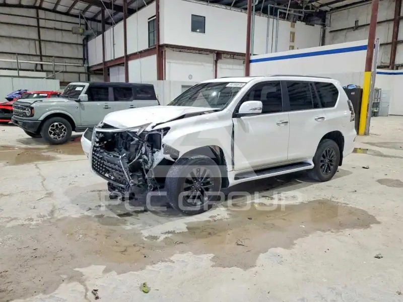 2020 Lexus GX фото