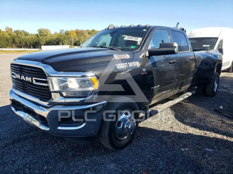 2020 RAM 3500 photo