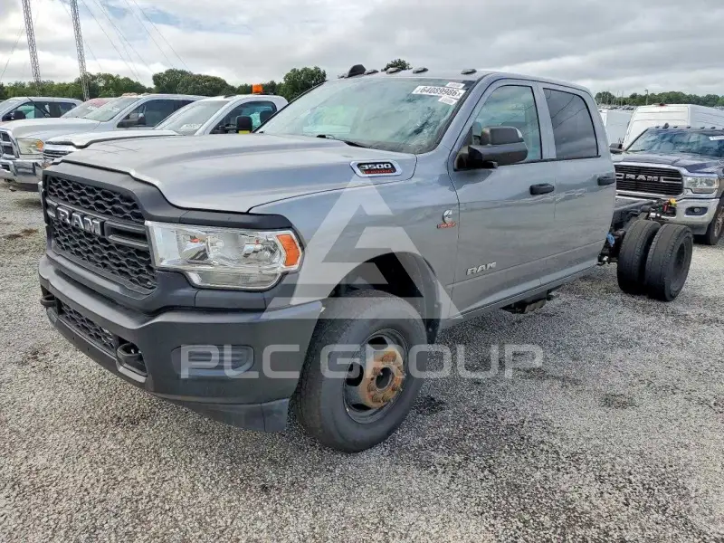 2020 RAM 3500 photo