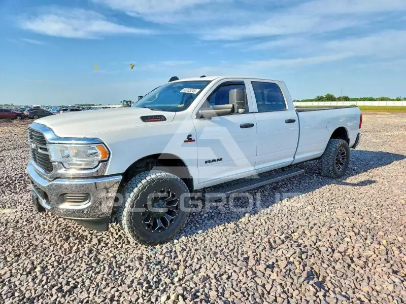 2020 RAM 3500 photo