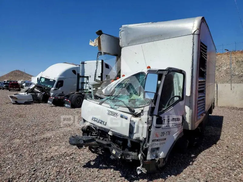 2020 Isuzu NPR photo