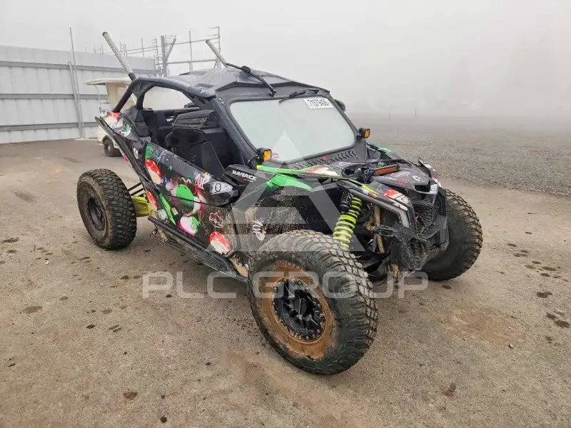 2020 Can-AM Sidebyside фото