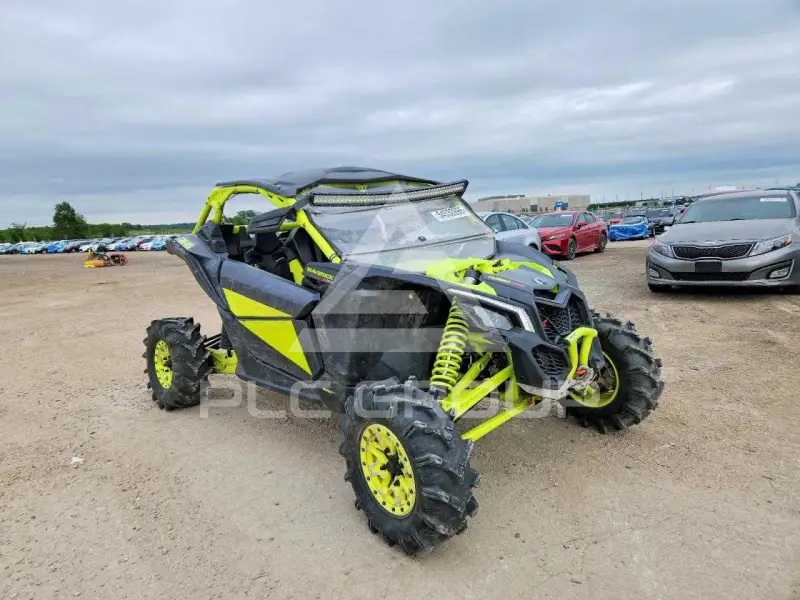 2020 Can-AM Sidebyside photo