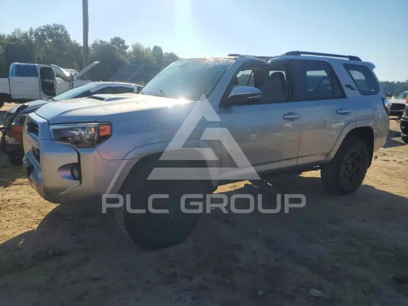 2020 Toyota 4 RUNNER photo