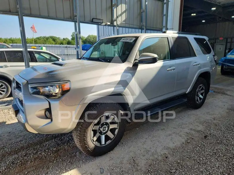 2020 Toyota 4 RUNNER фото