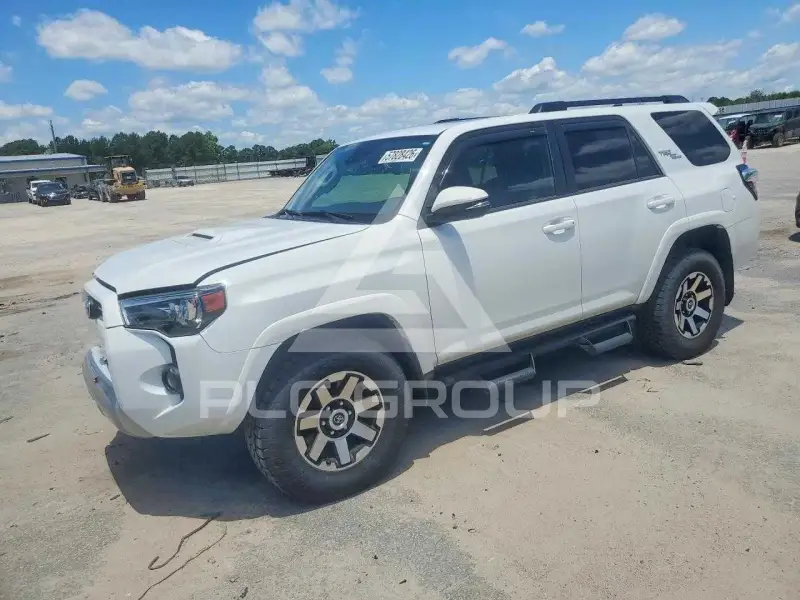 2020 Toyota 4 RUNNER фото