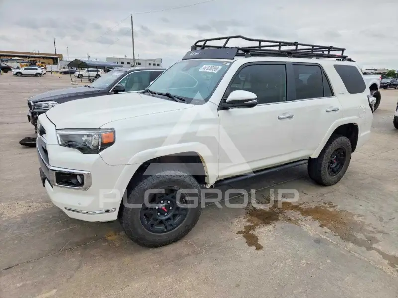 2020 Toyota 4 RUNNER photo