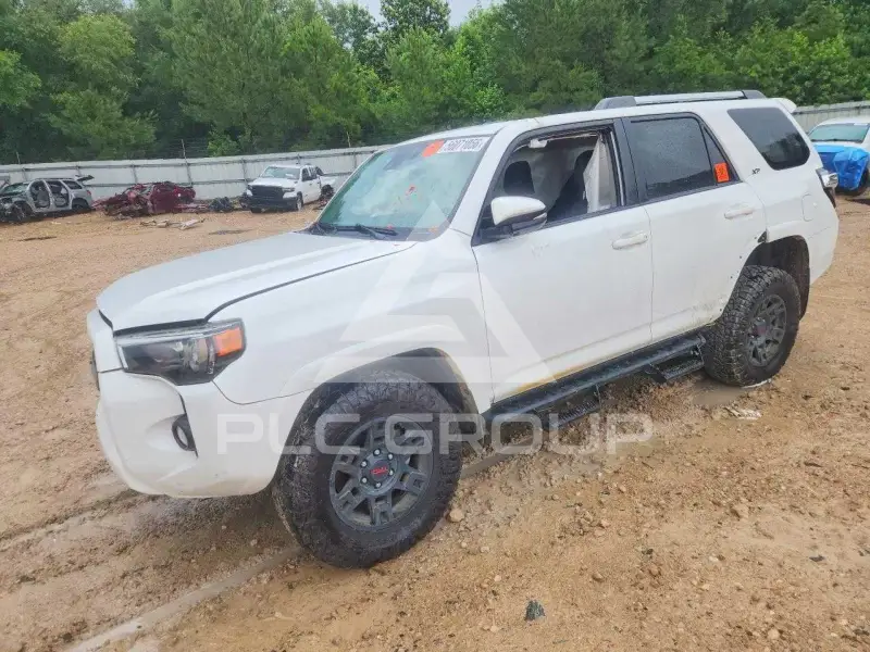 2020 Toyota 4 RUNNER фото