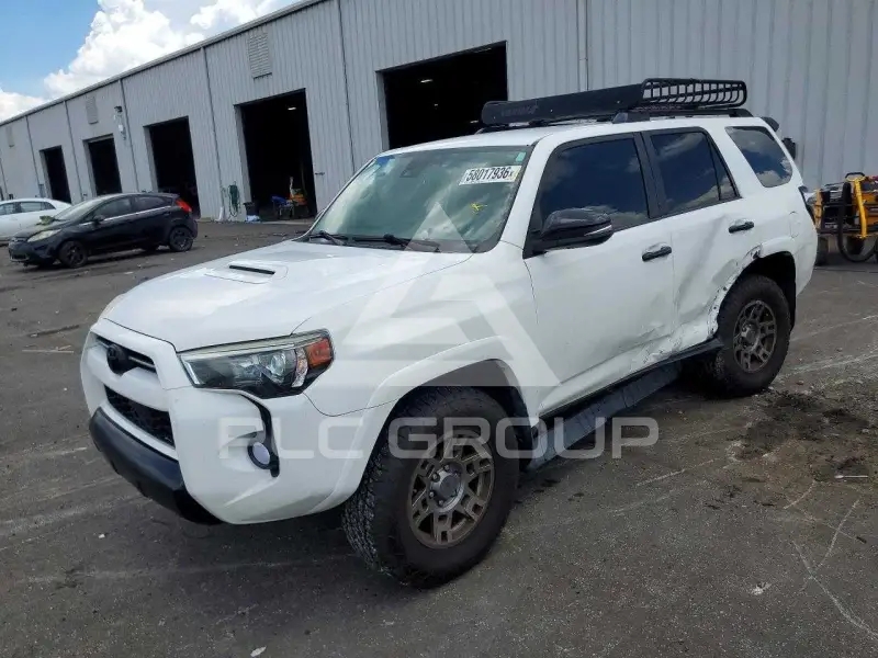 2020 Toyota 4 RUNNER фото