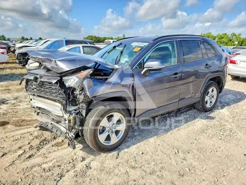 2020 Toyota RAV4 фото