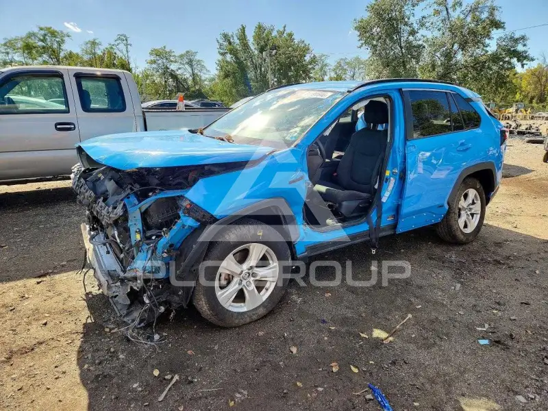 2020 Toyota RAV4 фото