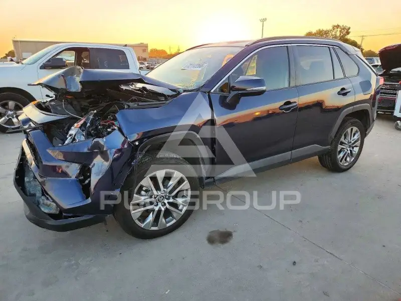 2020 Toyota RAV4 photo