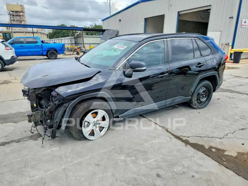 2020 Toyota RAV4 photo