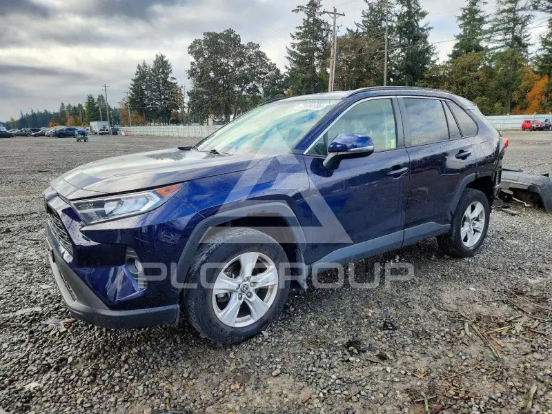 2020 Toyota RAV4 фото