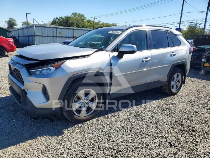 2020 Toyota RAV4 photo
