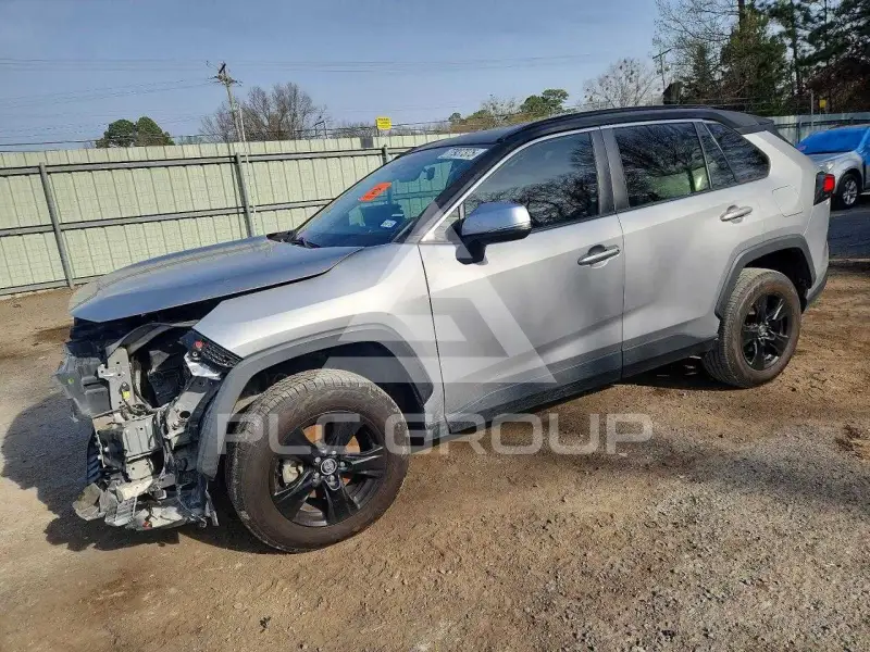 2020 Toyota RAV4 photo