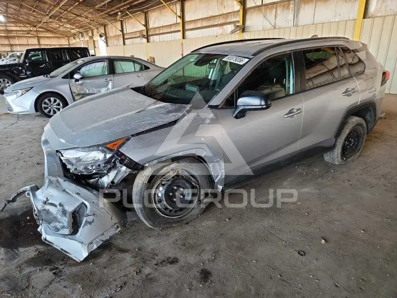 2020 Toyota RAV4 photo