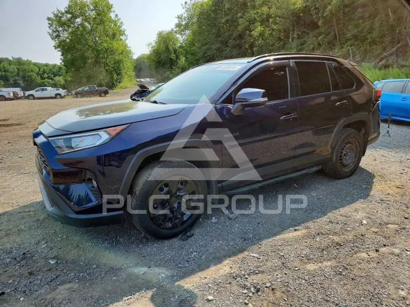 2020 Toyota RAV4 фото