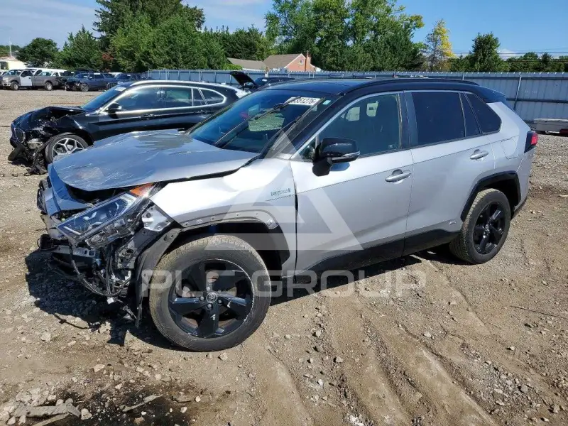 2020 Toyota RAV4 фото