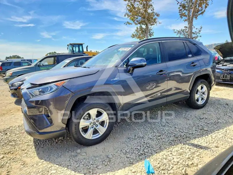 2020 Toyota RAV4 photo