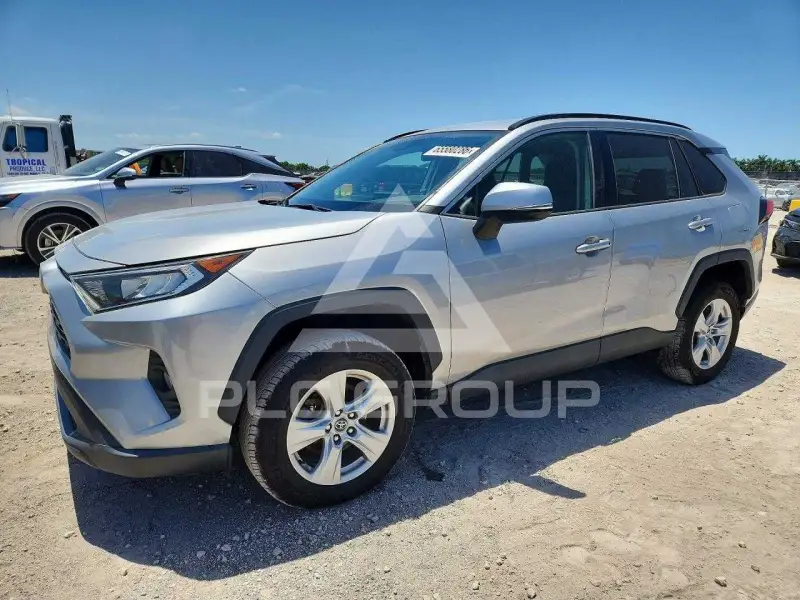 2020 Toyota RAV4 фото