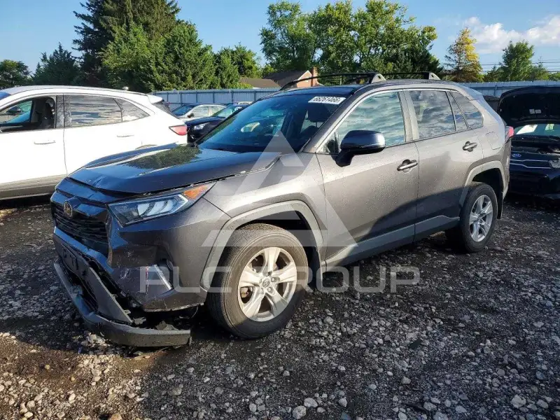 2020 Toyota RAV4 photo