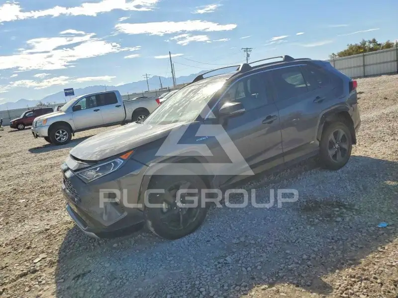 2020 Toyota RAV4 фото