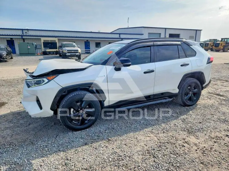 2020 Toyota RAV4 фото