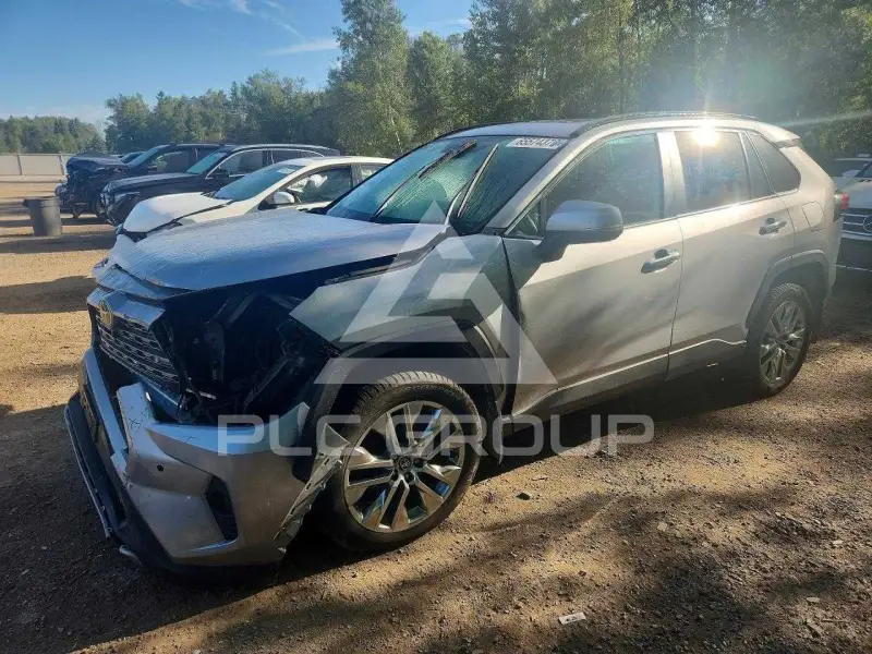 2020 Toyota RAV4 photo