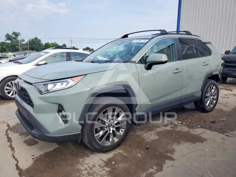 2020 Toyota RAV4 фото