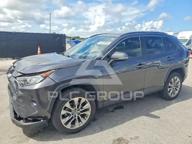 2020 Toyota RAV4 photo