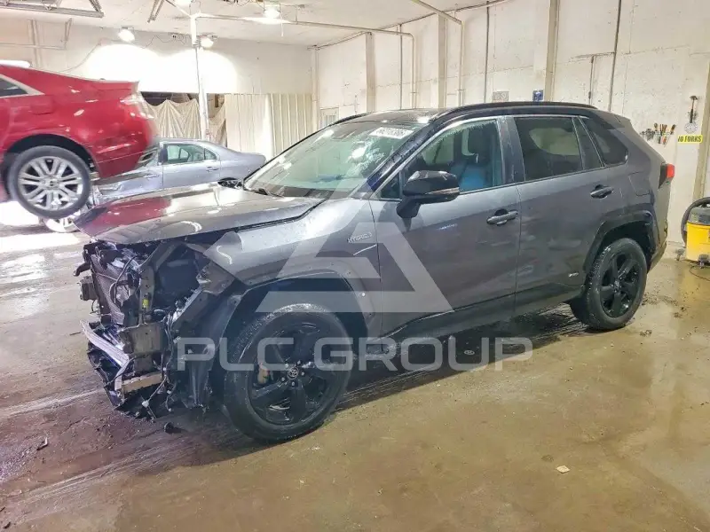 2020 Toyota RAV4 фото