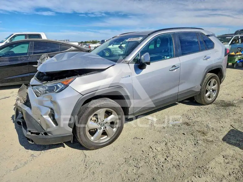 2020 Toyota RAV4 фото