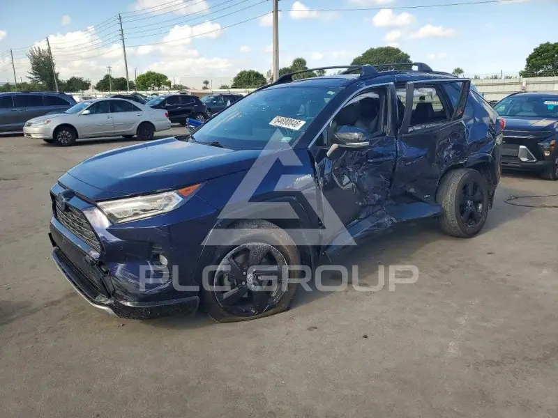 2020 Toyota RAV4 photo