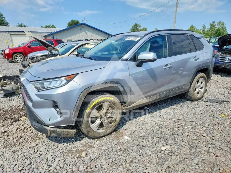 2020 Toyota RAV4 photo