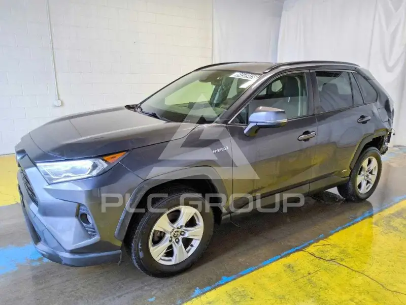 2020 Toyota RAV4 фото