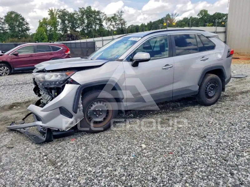 2020 Toyota RAV4 фото