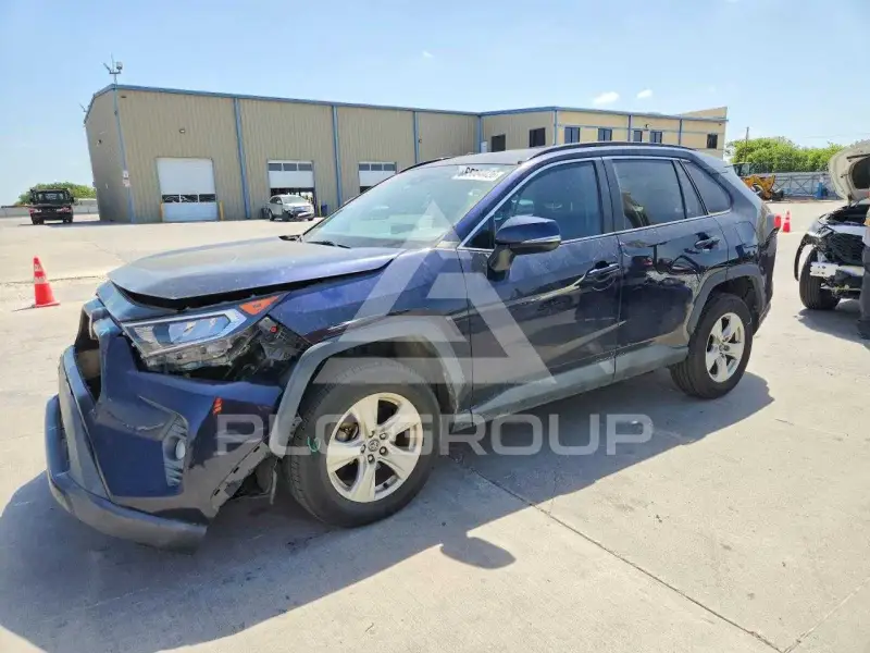 2020 Toyota RAV4 photo