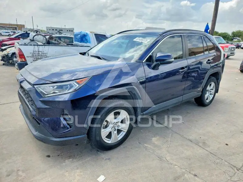 2020 Toyota RAV4 фото