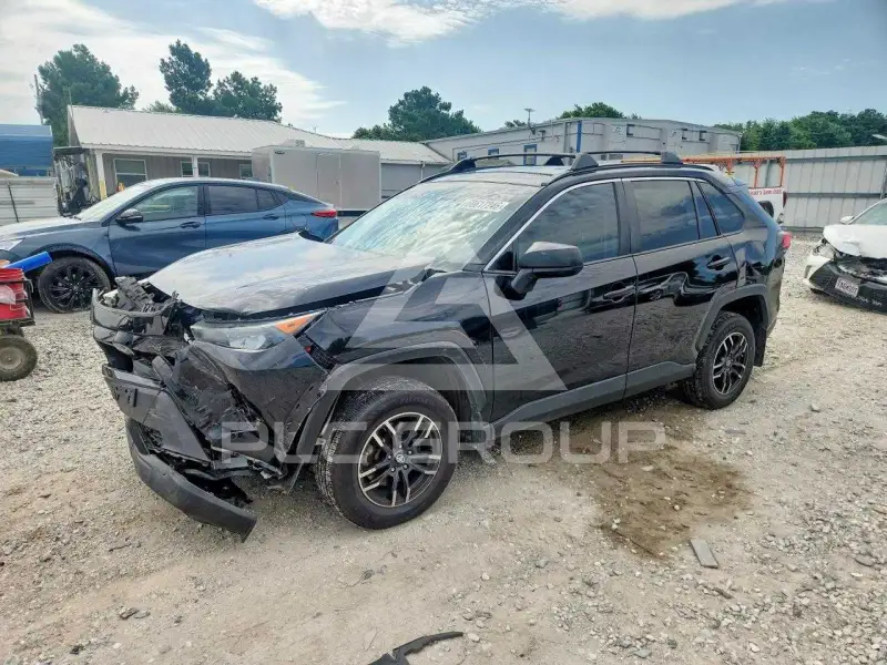 2020 Toyota RAV4 photo