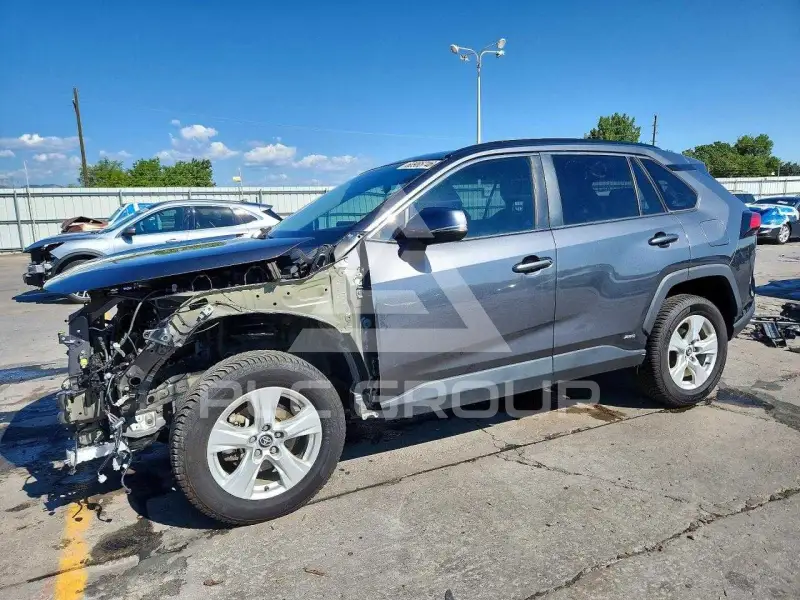 2020 Toyota RAV4 фото