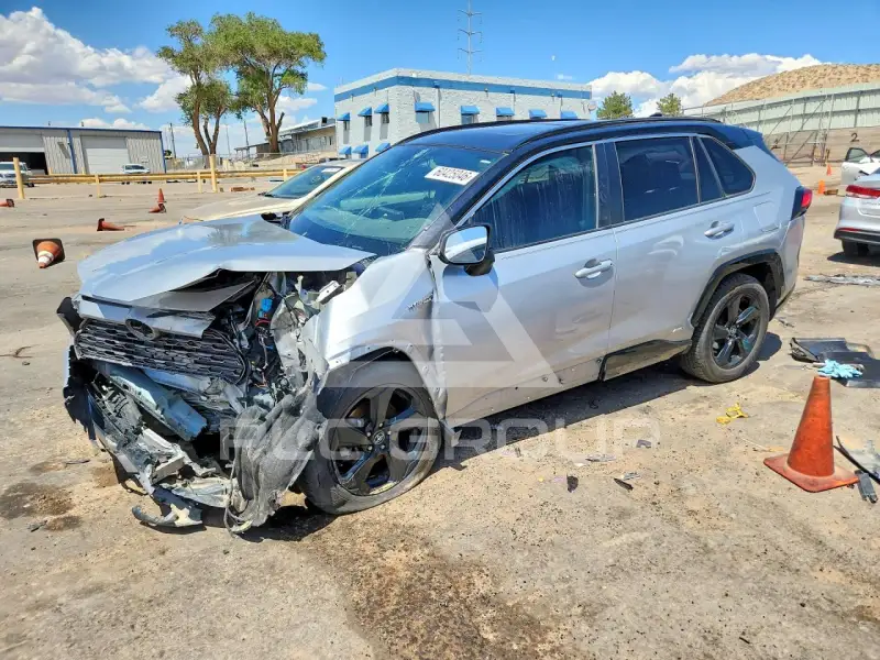 2020 Toyota RAV4 фото