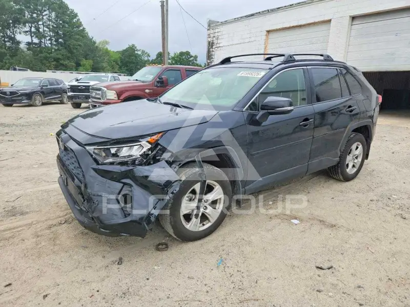 2020 Toyota RAV4 фото
