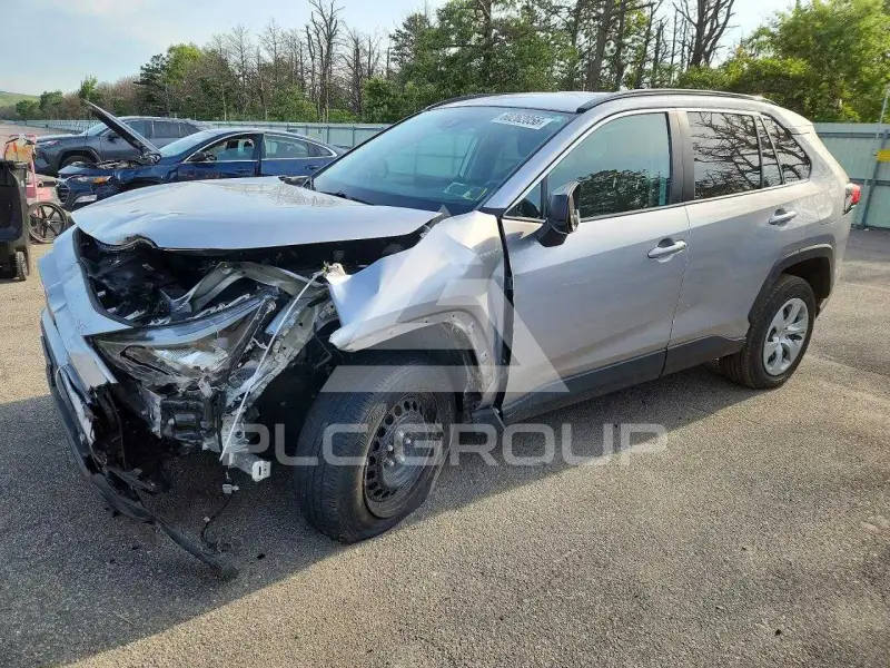 2020 Toyota RAV4 фото