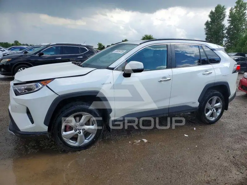 2020 Toyota RAV4 photo